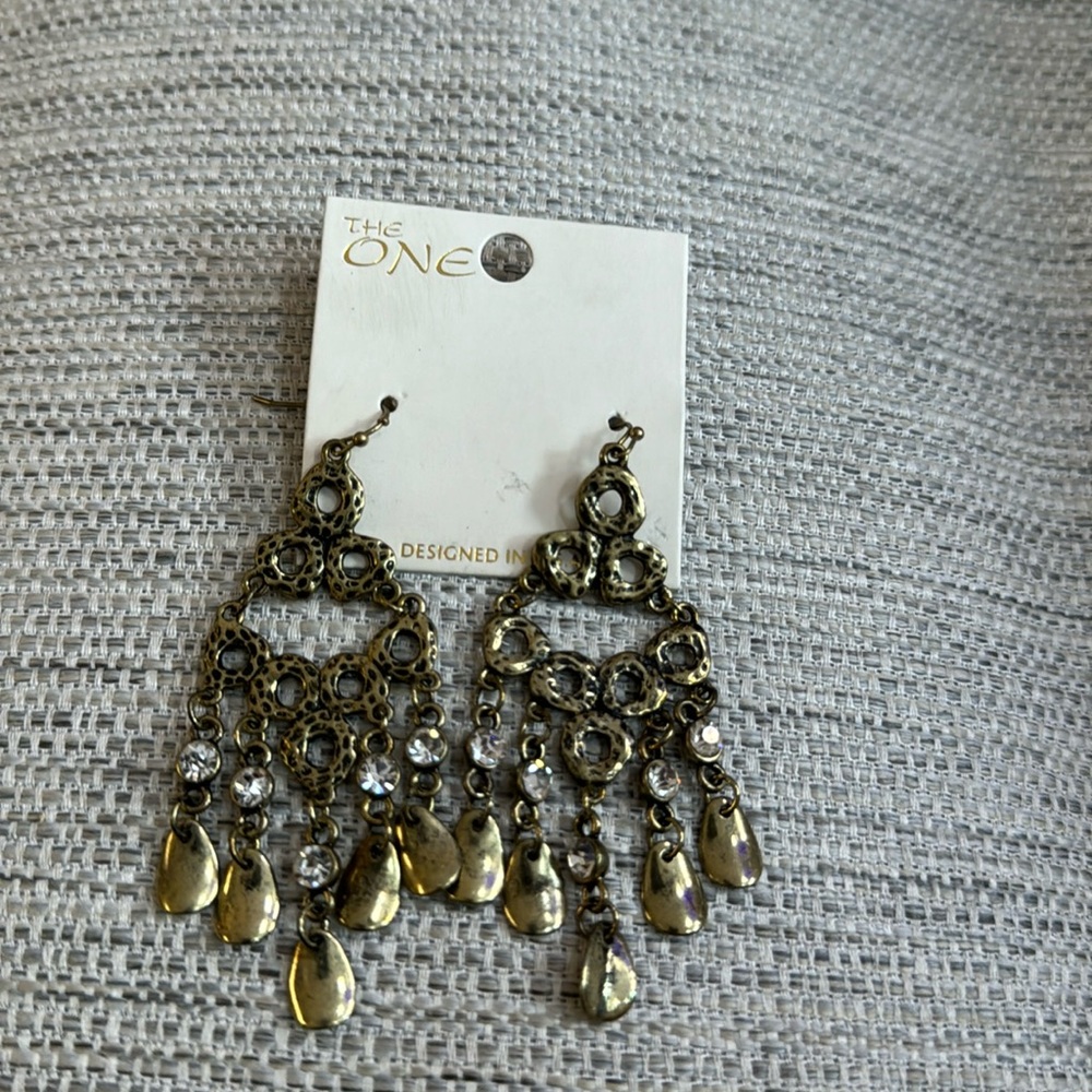 The One earrings NWT